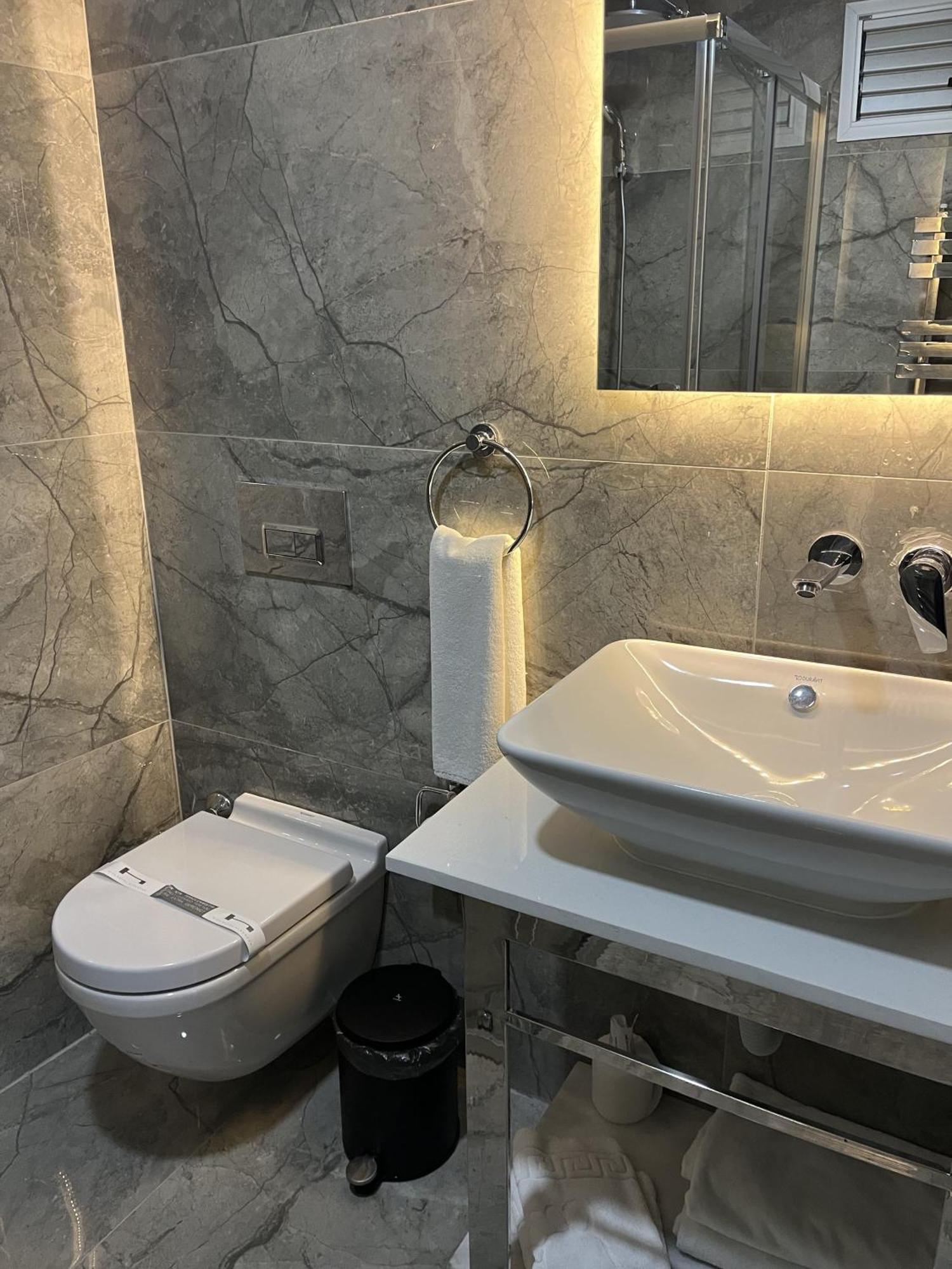 Riva Hotel Alsancak Izmir Exterior photo
