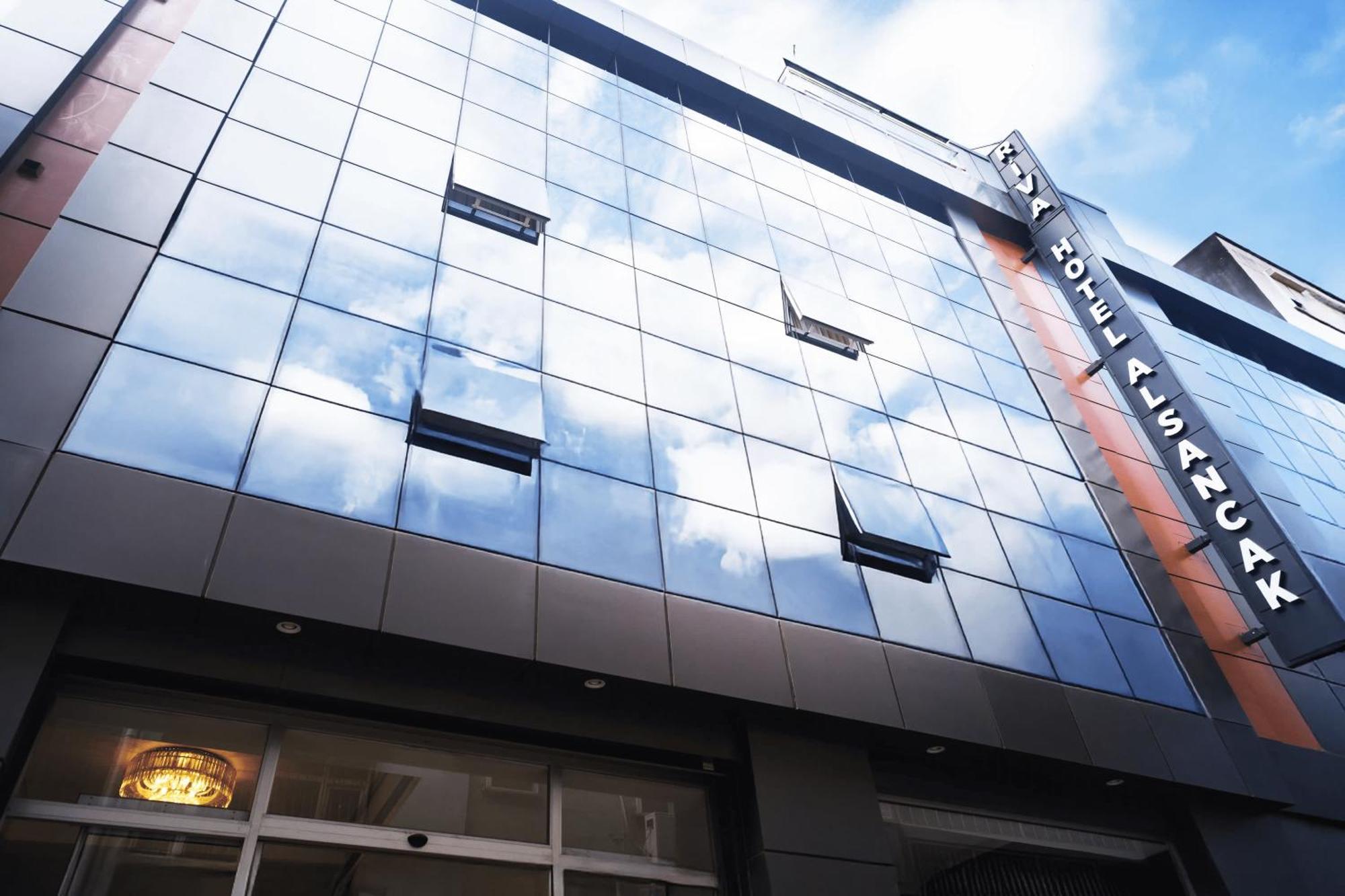 Riva Hotel Alsancak Izmir Exterior photo